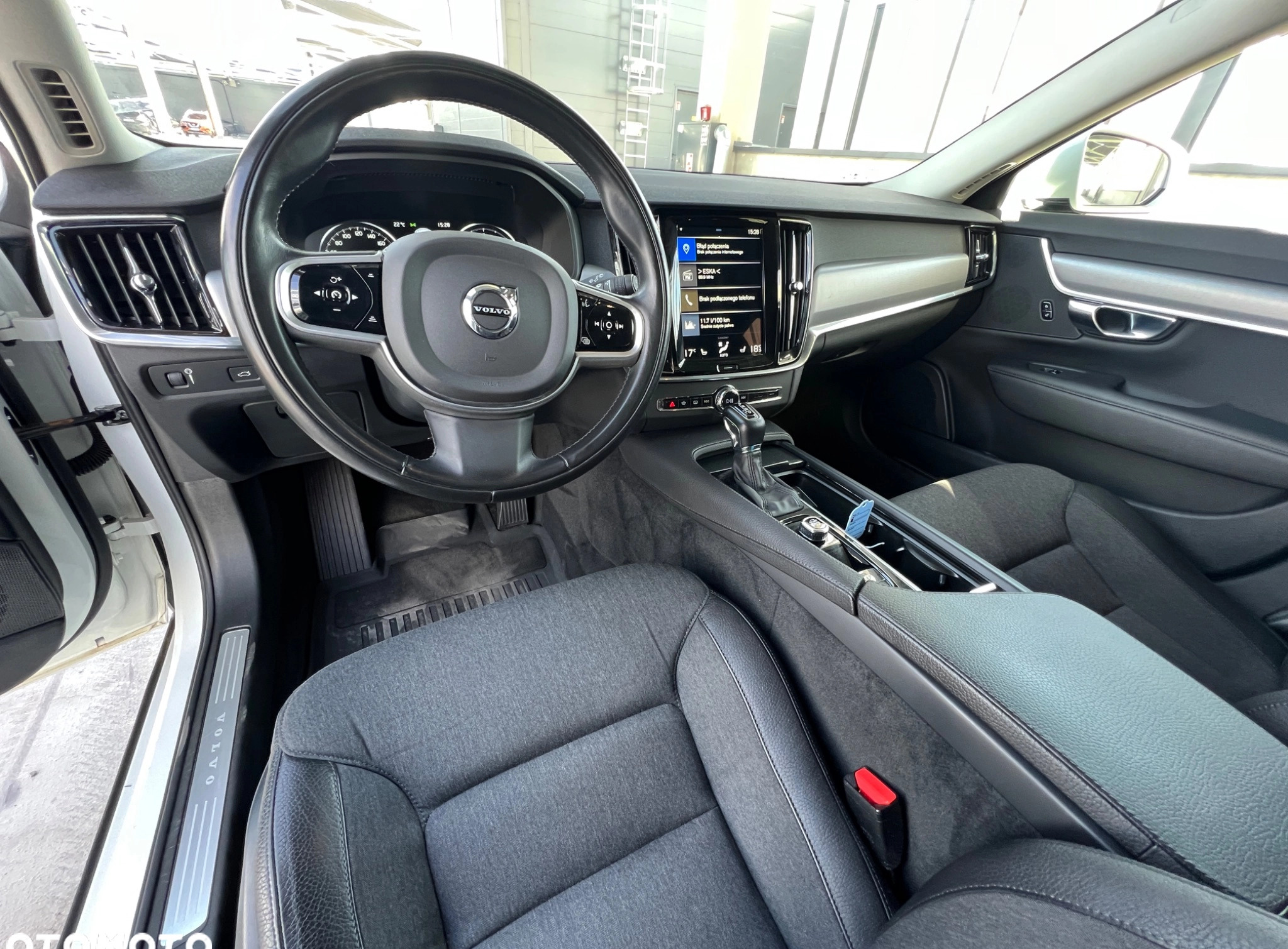 Volvo V90 cena 134900 przebieg: 99000, rok produkcji 2019 z Annopol małe 466